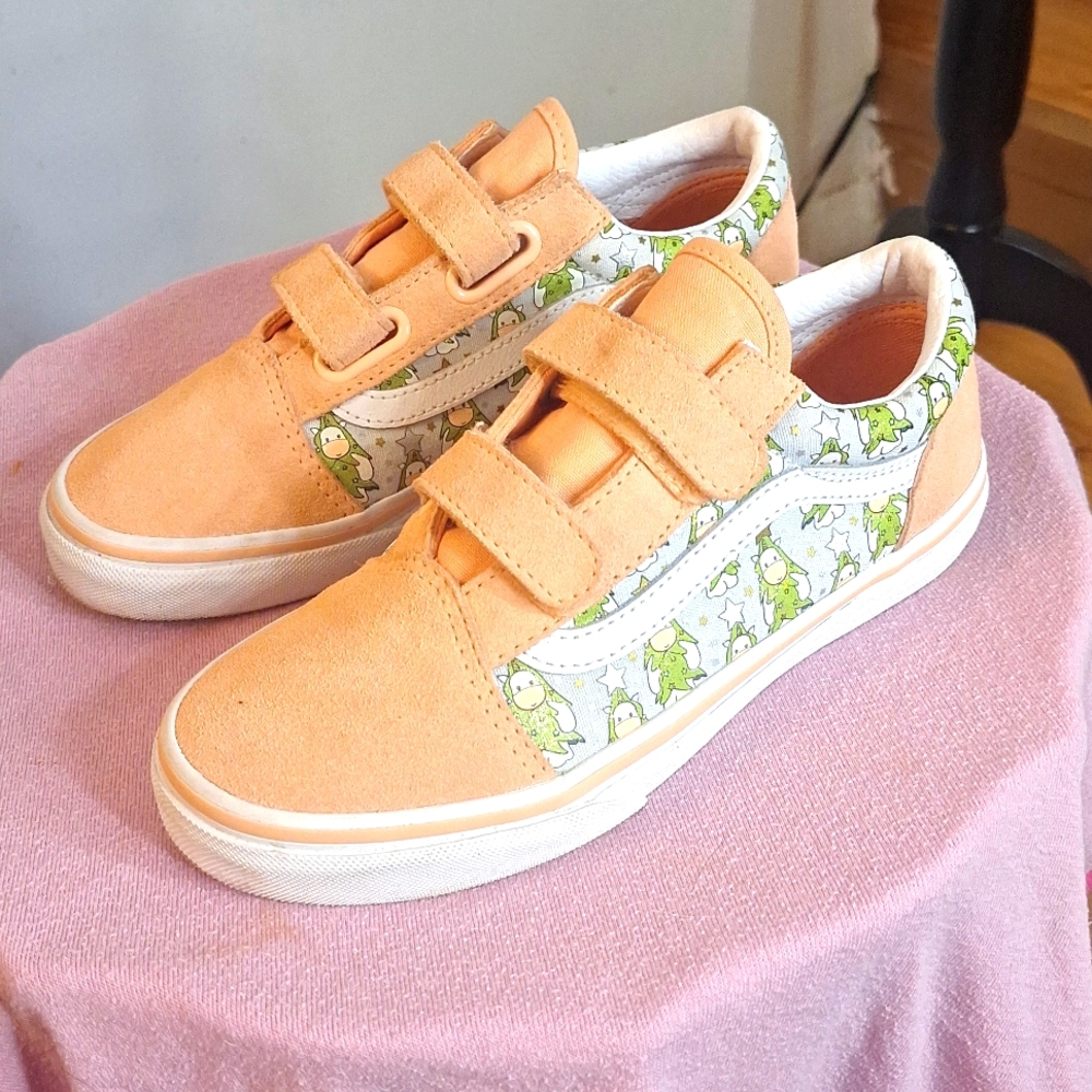 Adorable Girls Velcro Van's Sneakers - Picture 2 of 8